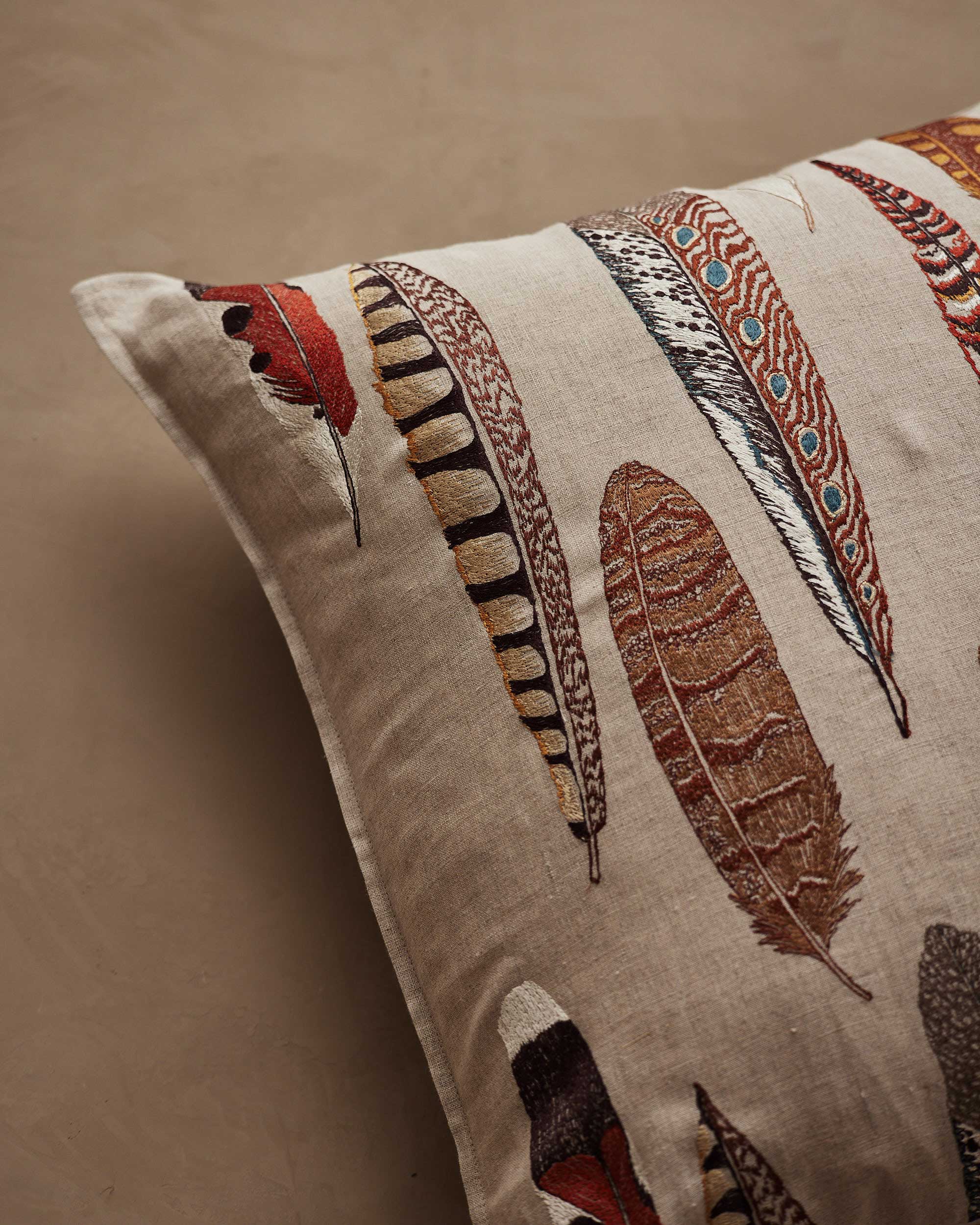 Coral & Tusk - Vente Coussin décoratif - Coussin Falling Feathers1