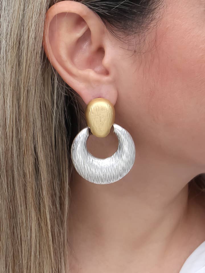 yndlingssmykke er øreringe for engroshandel hos BUBU BY TEKIN SHOP