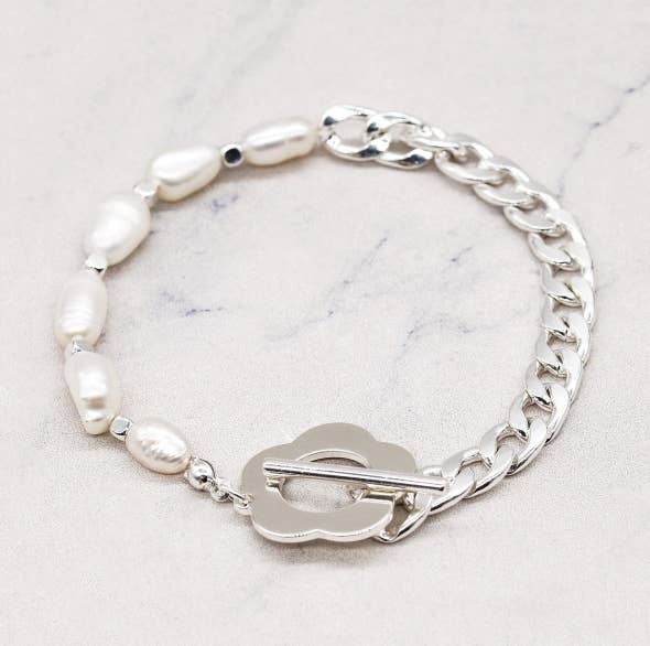 StarryNYC - Wholesale Charm/Dangle Bracelet - Pearl Beads and Chain Half and Half Flower Toggle Bracelet0