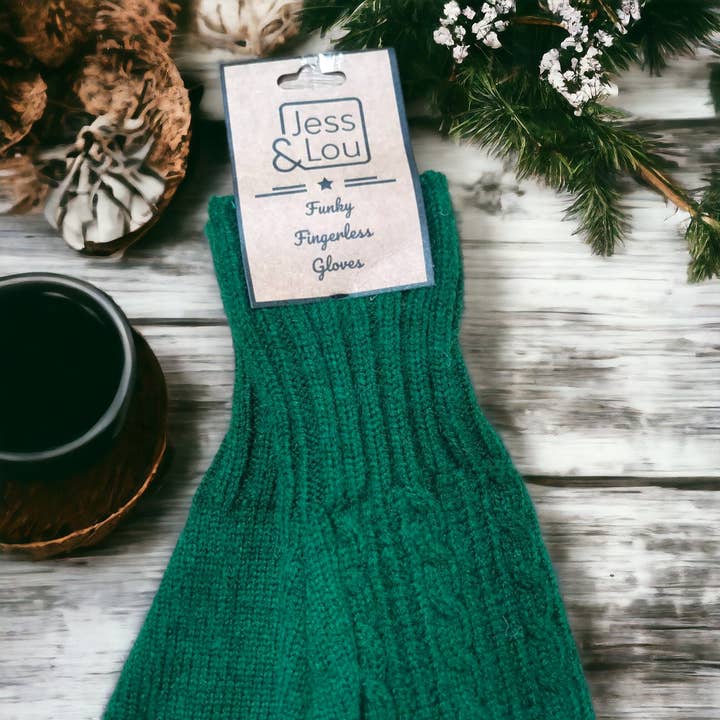 Warme en stijlvolle handschoenen zonder vingers met kabelpatroon voor wholesale door Jess & Lou