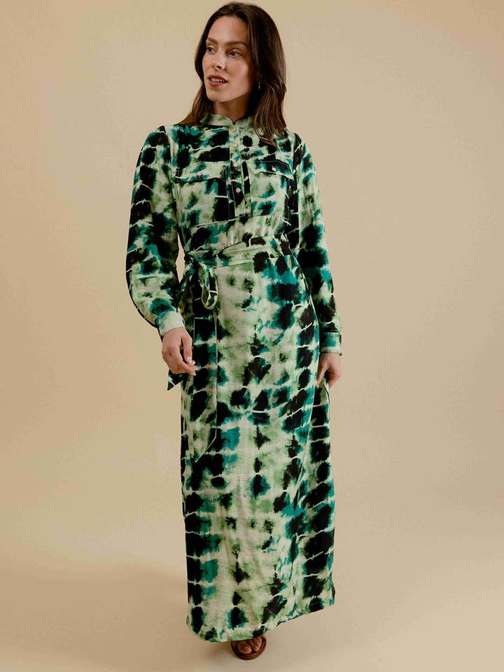 EMILIE K - Vendita all'ingrosso Vestito - Donna - Abito midi MARLENE con stampa tie-dye, colletto alla coreana e bottoni2