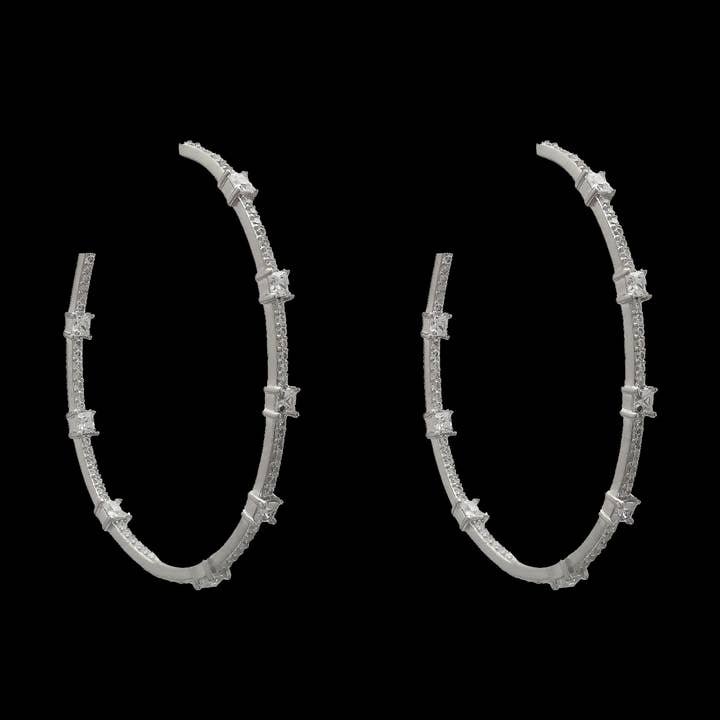 orecchini a cerchio Pave con pietre quadrate per la vendita all'ingrosso da parte di Be Je Designs