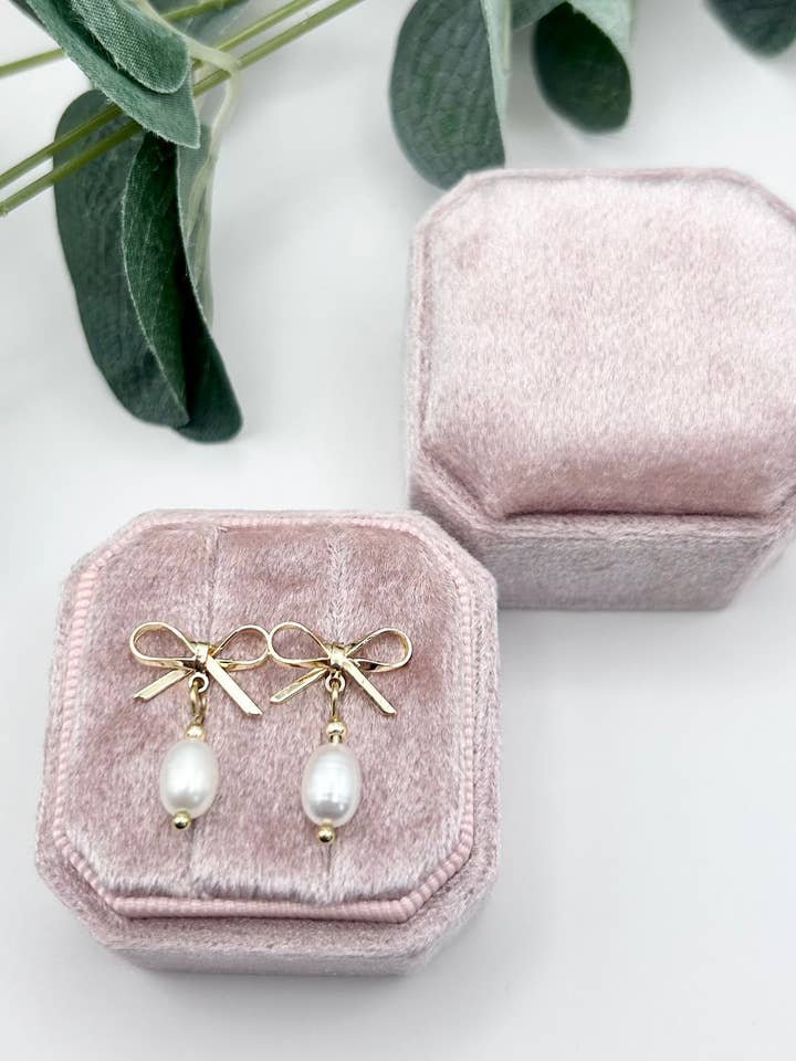 Freshwater Pearl Bow Stud Earrings – Gold or Silver-Plated for wholesale by Candi Co Jewellery