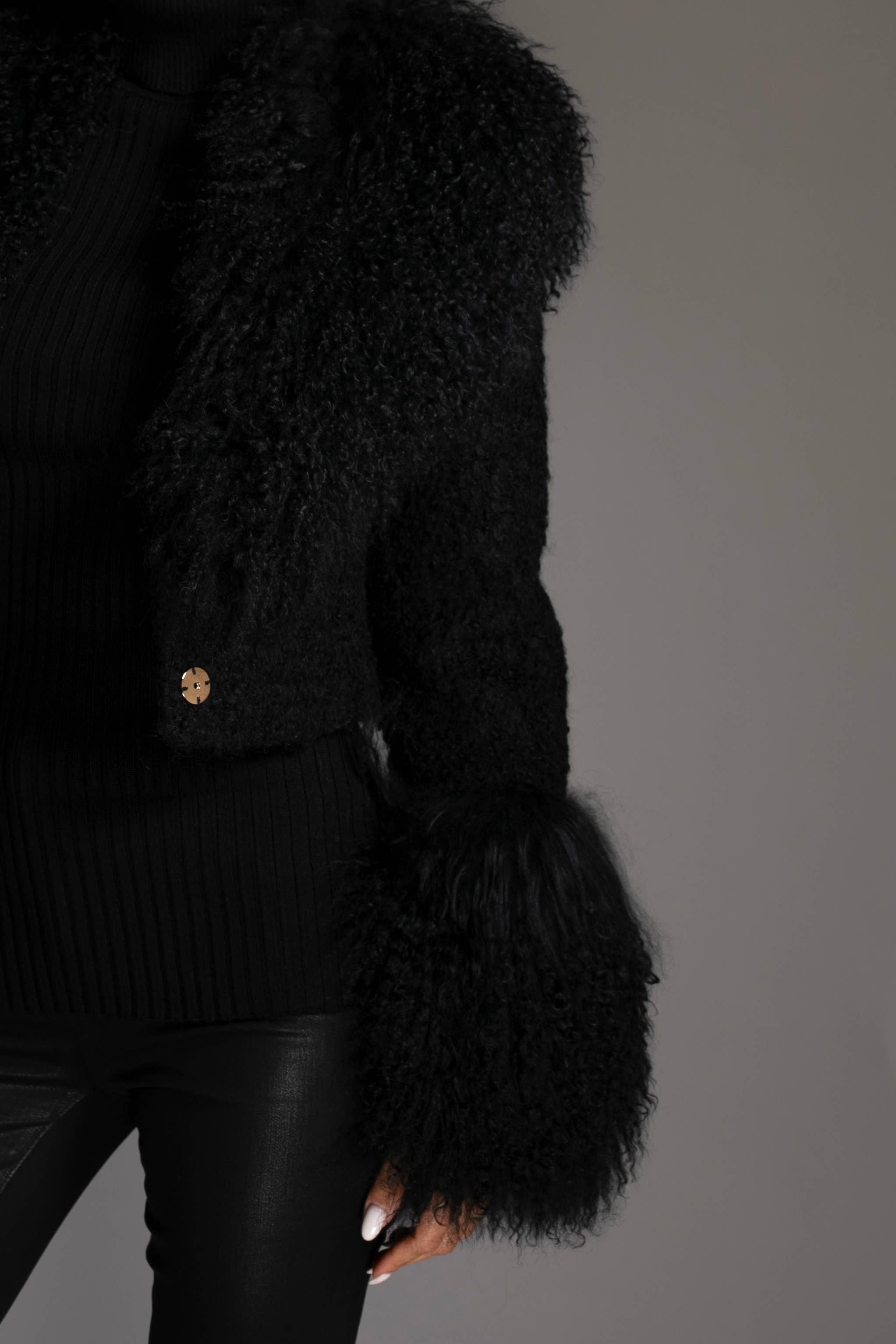 Nuvula - Wholesale Fur/Faux Fur Coat - Women's - Black Cropped Mongolian Shearling Coat 2