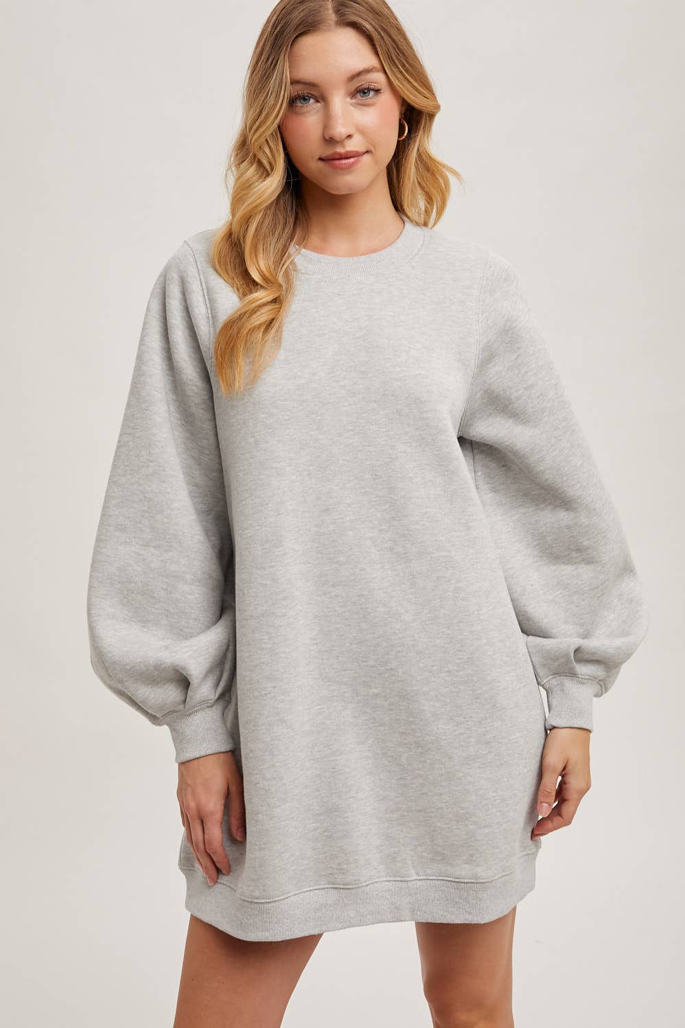 Bluivy – Großhandel Kleid – Damen – Sweatshirt-Kleid mit oversized Bubble-Ärmeln9