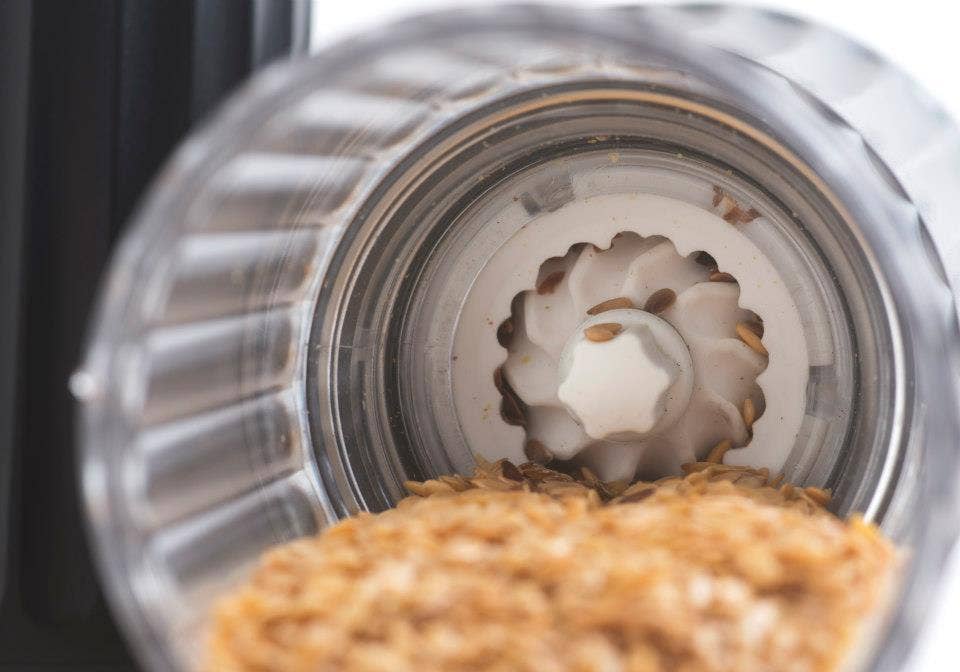 Ventures Int'l Products Inc. - Wholesale Spice Mill - Blossom Manual Flax Seed and Grain Grinder Mill2