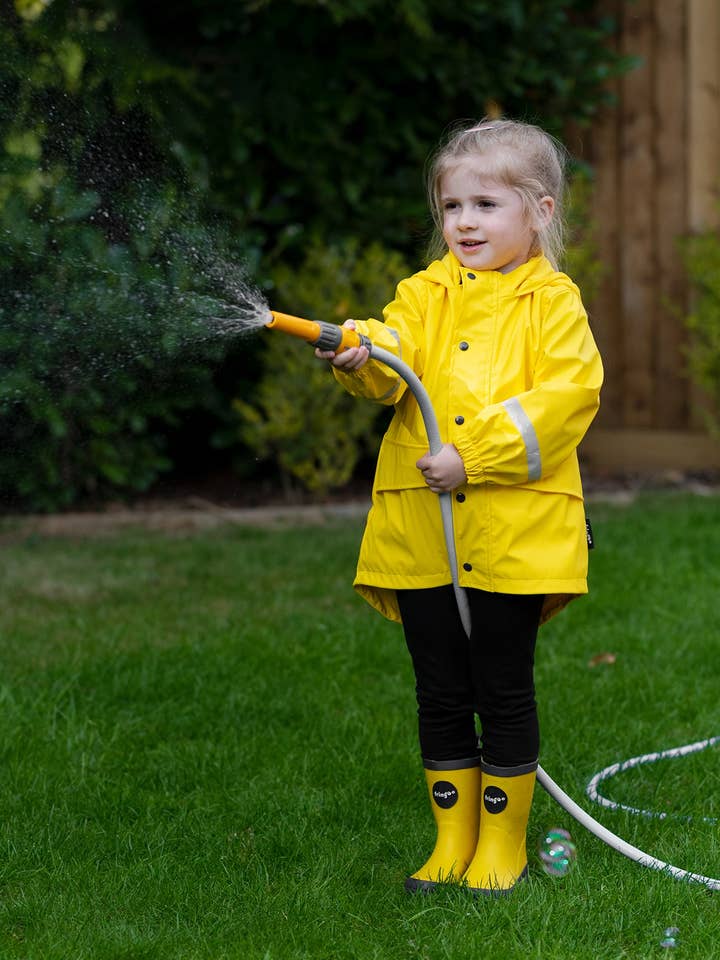Fringoo Group Ltd – wholesale Raincoat – Kids – Personalised Kids Raincoat - Yellow4