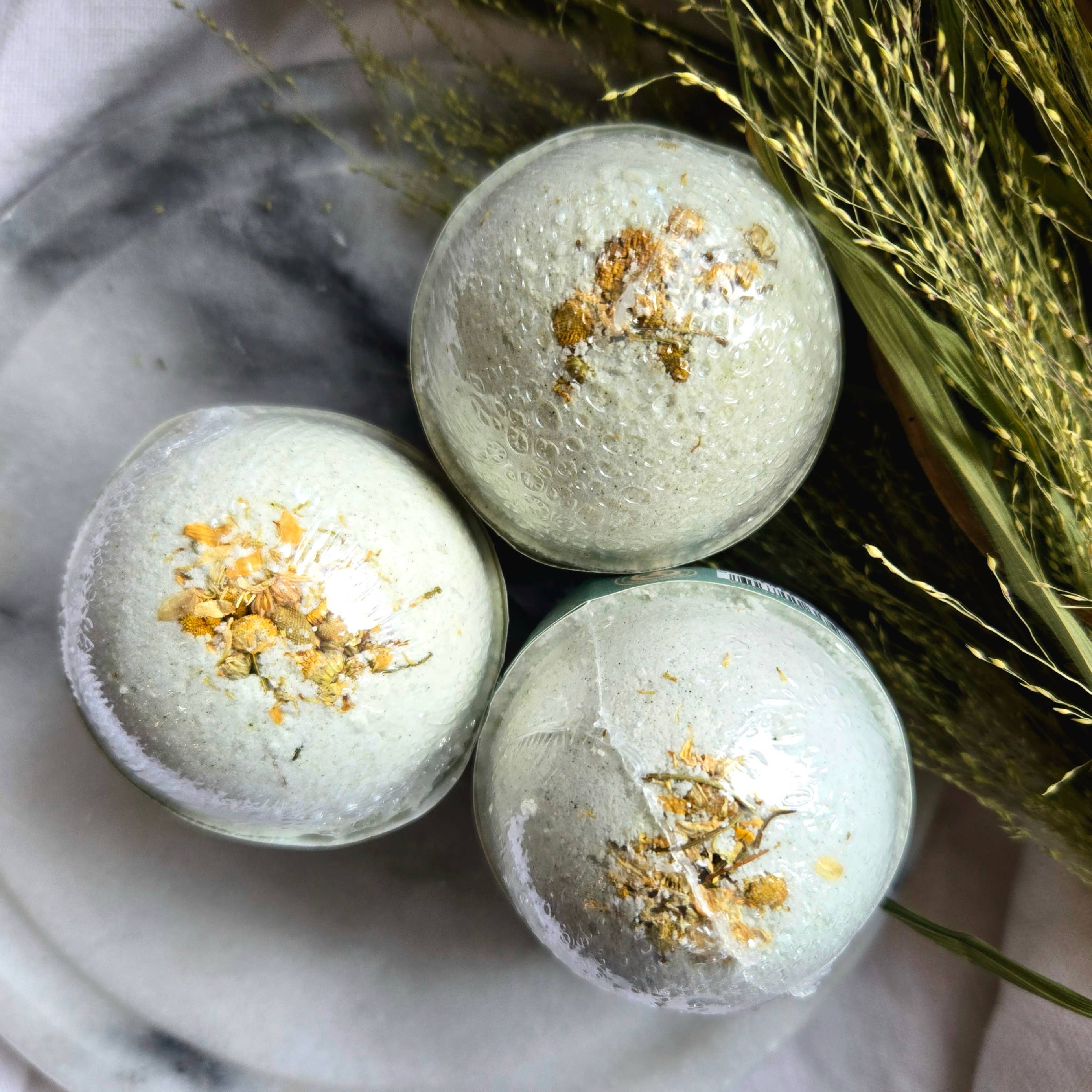 Gnat and Bee - Wholesale Bath Bomb/Fizz - Refresh | Natural Bath Bomb2