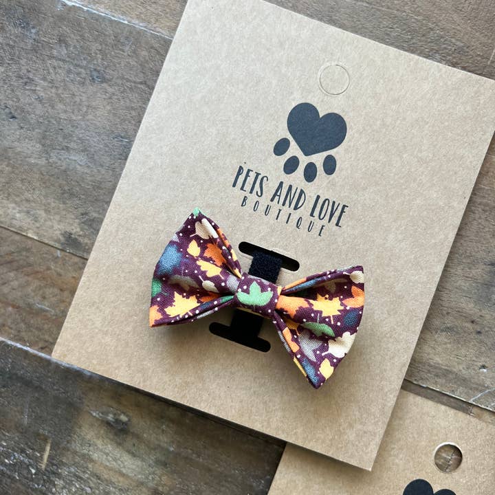 Papillon per Cani e Gatti con Piccole Foglie Autunnali per la vendita all'ingrosso da parte di Pets and Love Boutique