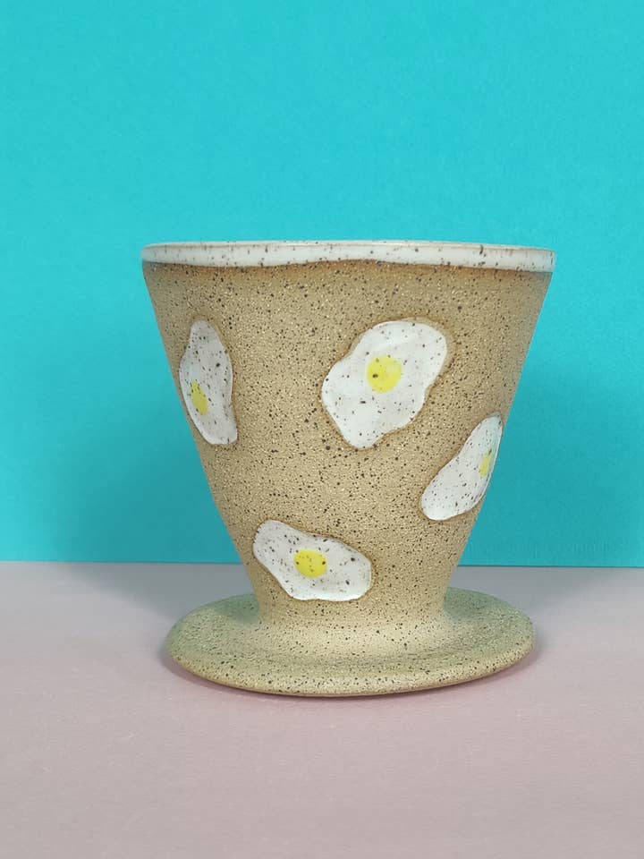 Giet over koffiekegel in gebakken ei voor wholesale door Osso Ceramics