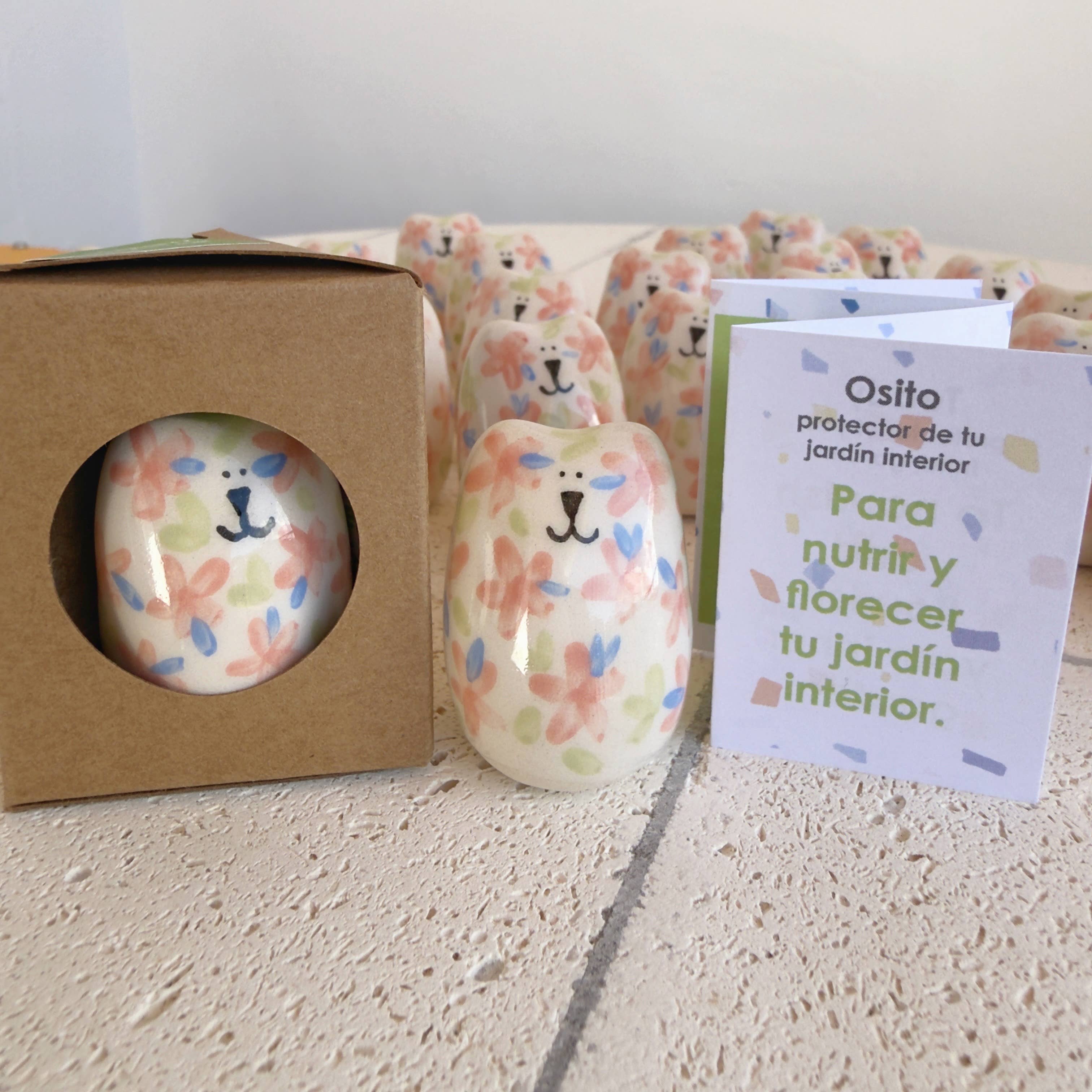 Picuru ceramicas - Wholesale Decorative Figurine - Amulet Little Bear protector of your inner garden, 5 languages4