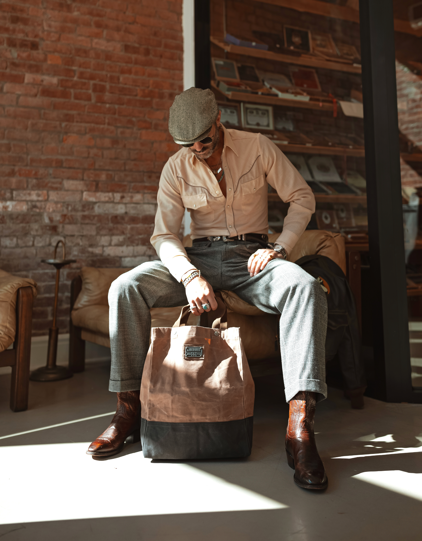 Barebones - Wholesale Tote Bag - Unisex - Neelum Oversized Tote Bag -Waxed Canvas Bag3