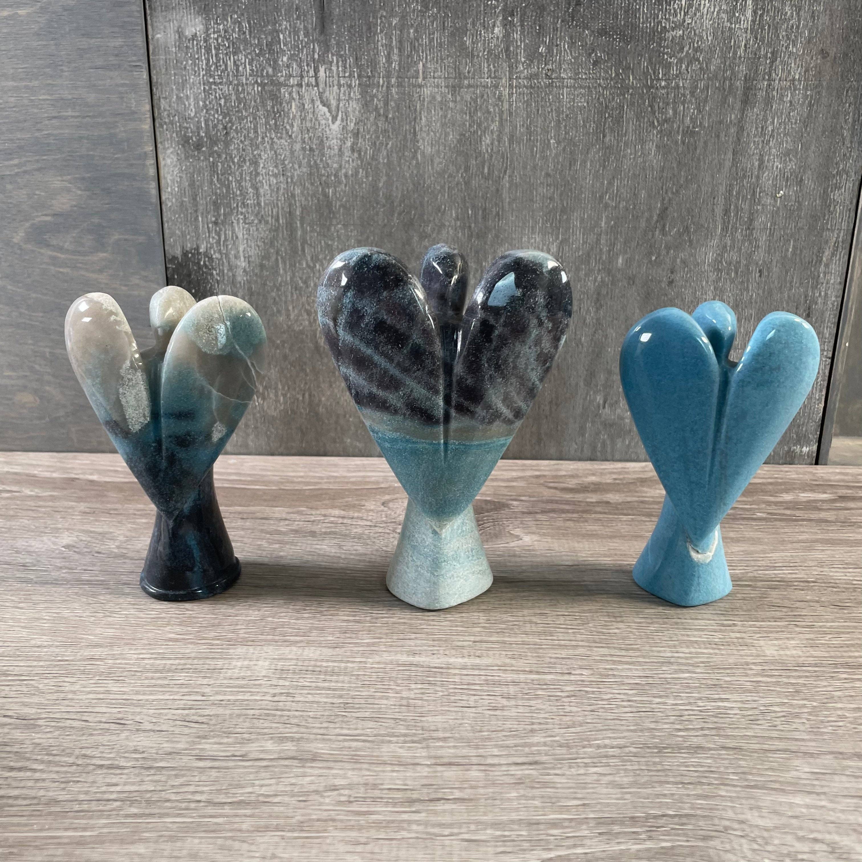 Keystone Crystals - Vente Pierre et cristal de spiritualité - Lot de 3 grandes figurines d'anges en pierres précieuses sculptées30