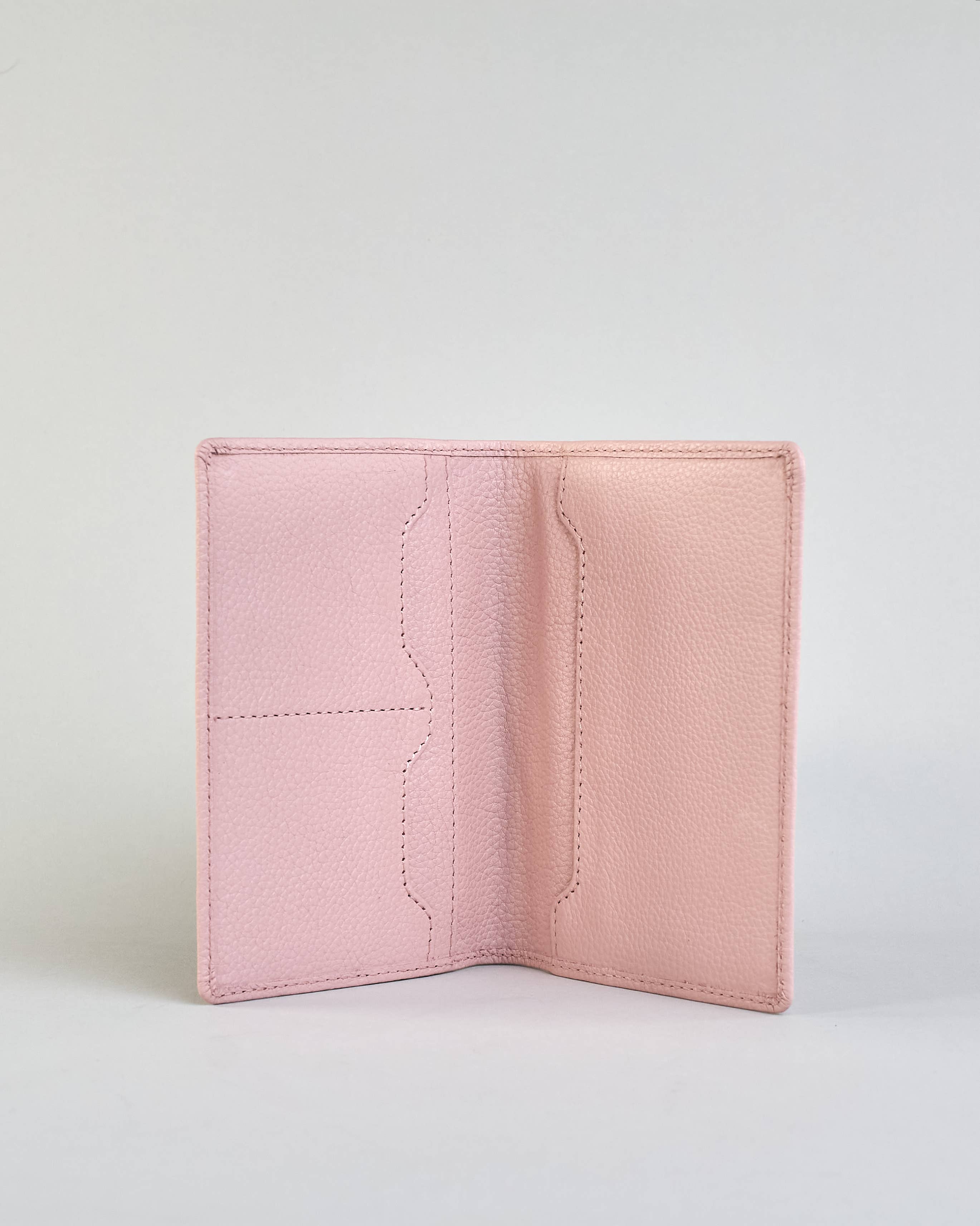 Herzilein-Wien GmbH - Wholesale Passport Case - Women's - Passhülle Leder 49