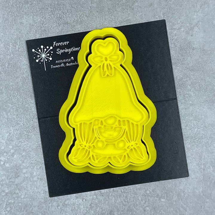 Forever Springtime - Wholesale Biscuit cutter - Gnomes on holiday (c) Cookie Cutter and Embosser Stamp for Fondant / Polymer Clay / Clay / Plasticine0