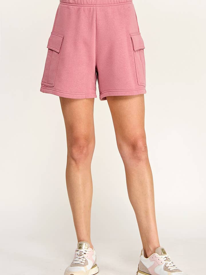 Cargo fleece sweatshorts met middelhoge taille, comfortabel en zacht. voor wholesale door Pink Irene Wholesale