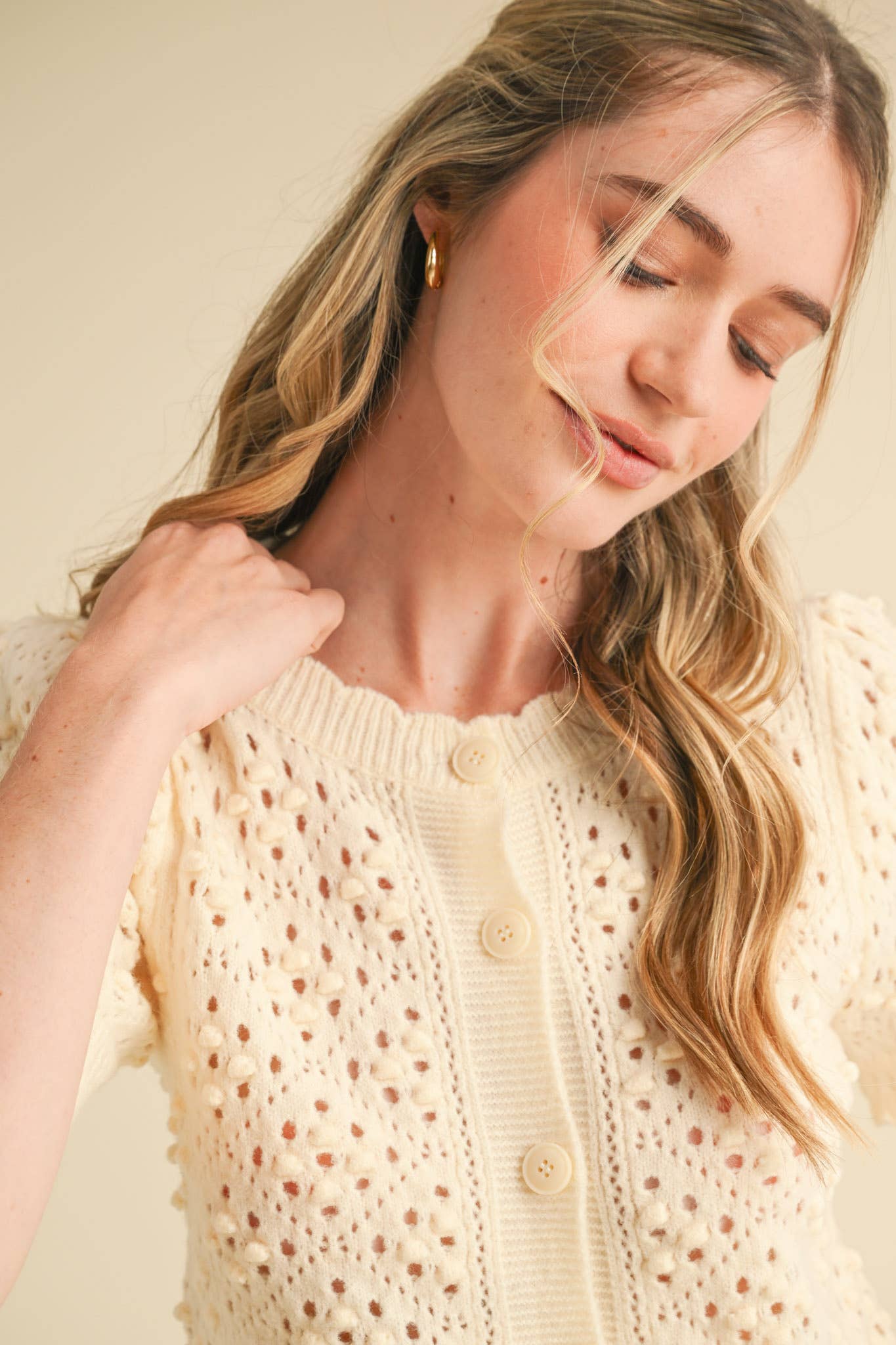 &MERCI - Wholesale Cardigan - Women's - CROPPED POINTELLE BUTTON DOWN SWEATER CARDIGAN MSW108578