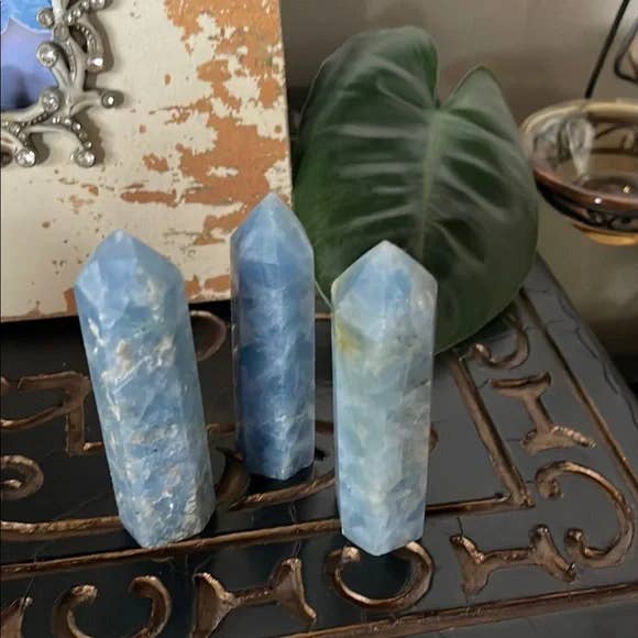 Bodhi Leaf Market - Wholesale Spiritual Stone/Crystal - Beautiful Natural Blue Celestite Tower, Bodhi Crystals4