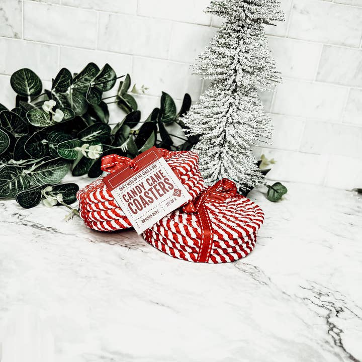 Gia Roma - Wholesale Christmas decoration - Holiday Fabric Coasters, Red White Christmas Coaster Set35