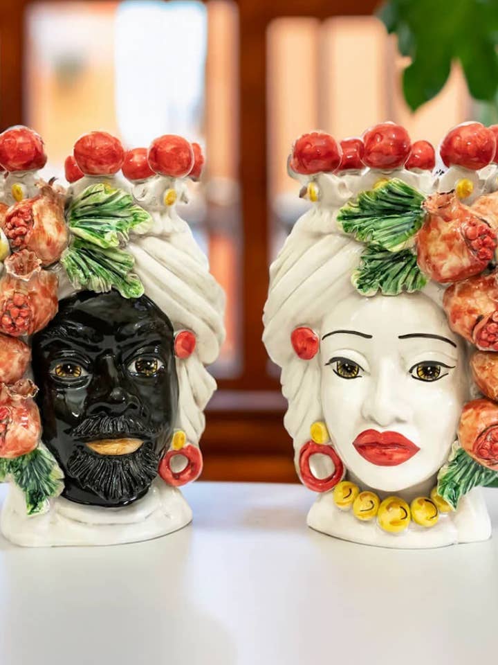 Moor's Heads Granaatappel Caltagirone Keramiek cm H.30 L.23 Artisan voor wholesale door DD Ceramiche Siciliane