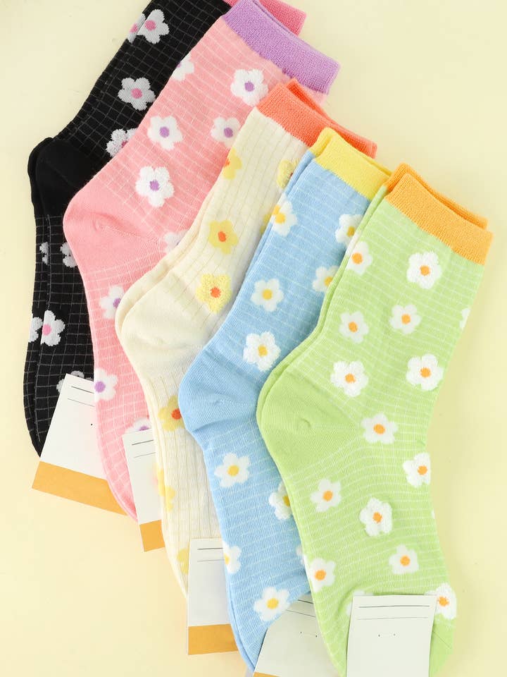 Daisy Theme Comfort Cotton Knit Socks for wholesale by SP Sophia Collection