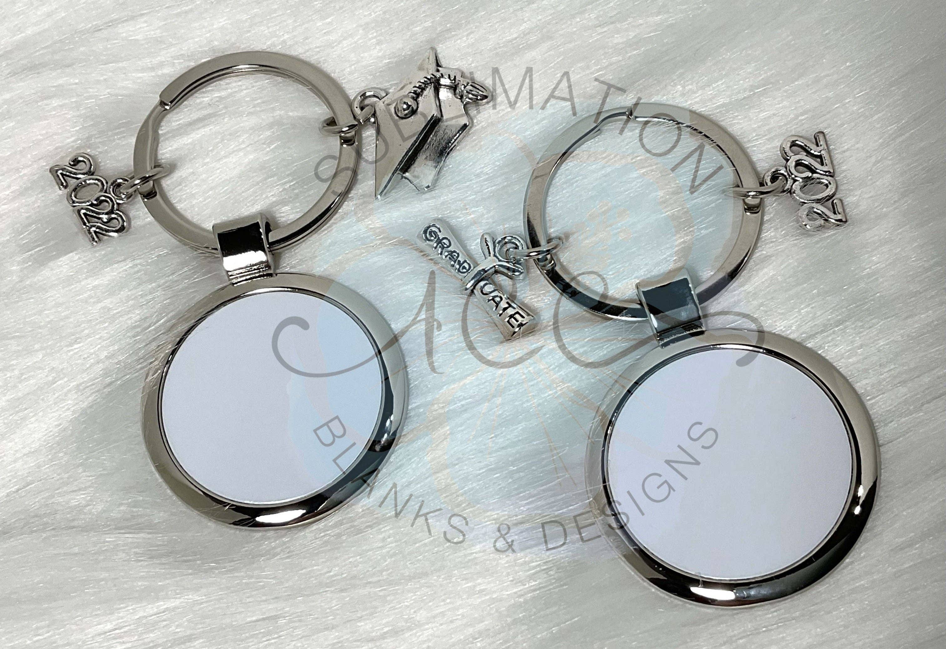 ACC Sublimation Blanks – wholesale Nyckelring - Unisex – Sublimering metall tema nyckelring, fars dag, examen, sport, baseball, rund skiva nyckelring för sublimering, metall sublimering skiva, glans vit, RTS1
