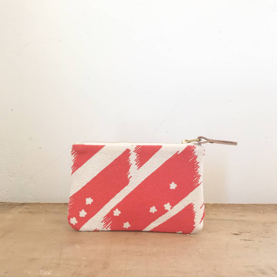 Erin Flett – wholesale Wallet – Women's – GRAPEFRUIT FLYING CARPET CARD WALLET1