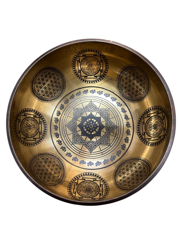 Bol chantant tibétain antique gravé au laser SB10 pour la vente par Rising International Inc