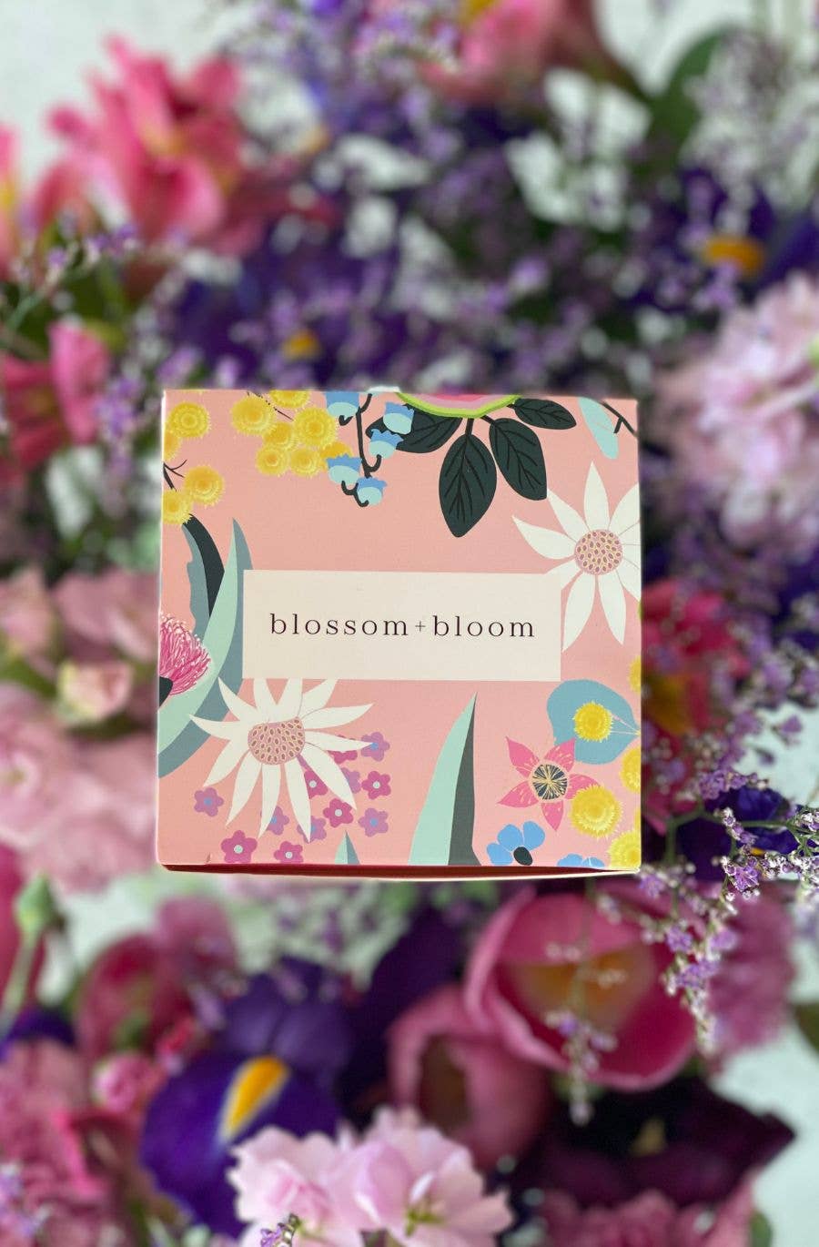 Blossom and Bloom - Wholesale Jar/Filled Candle - Pink Champagne + Exotic Fruits - Small 220 g3