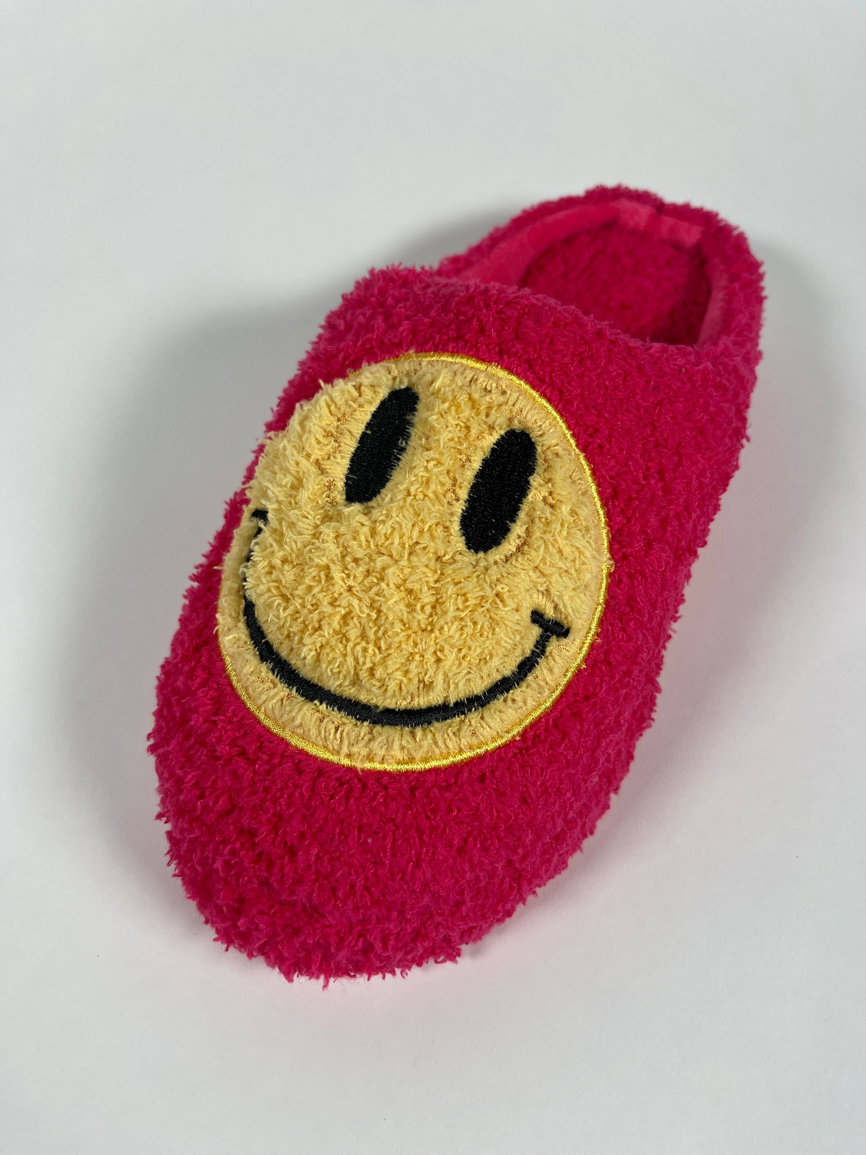Handcraft Manufacturing Corp. - Wholesale Slippers - Women's - Cozy Smiley Clog19