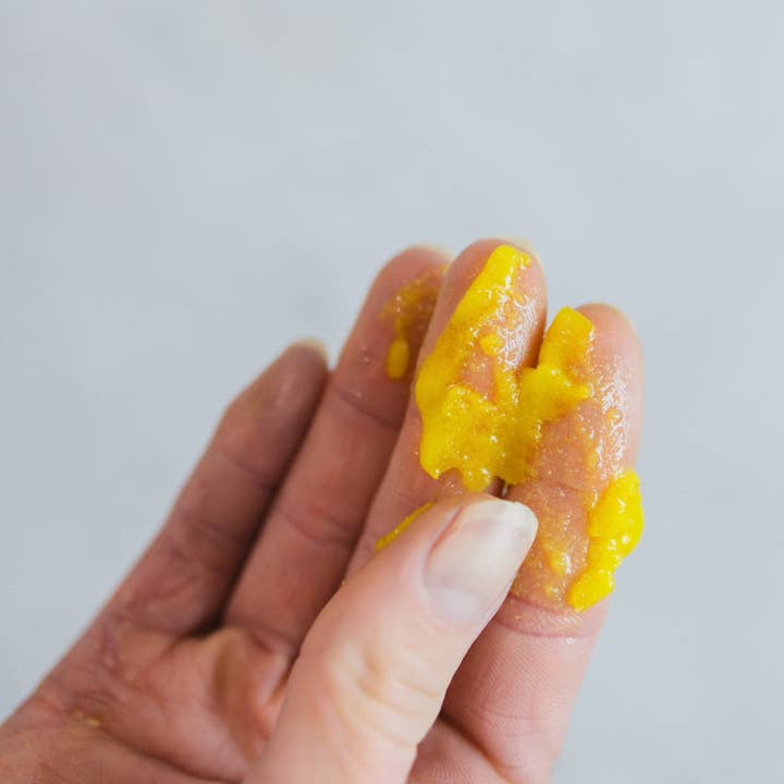 Eunette Hair Essentials - Vendita all'ingrosso Trattamento per capelli/cuoio capelluto - Scrub & Rescue - scrub per il cuoio capelluto a base di sale pre-trattamento