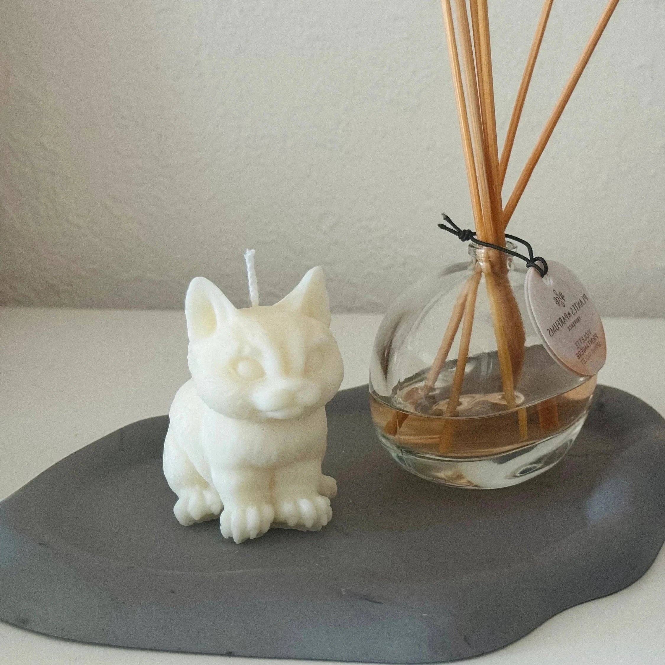 IrinisCandles - Venta al por mayor Velas de diseño llamativo - Vela vegana con forma de gato