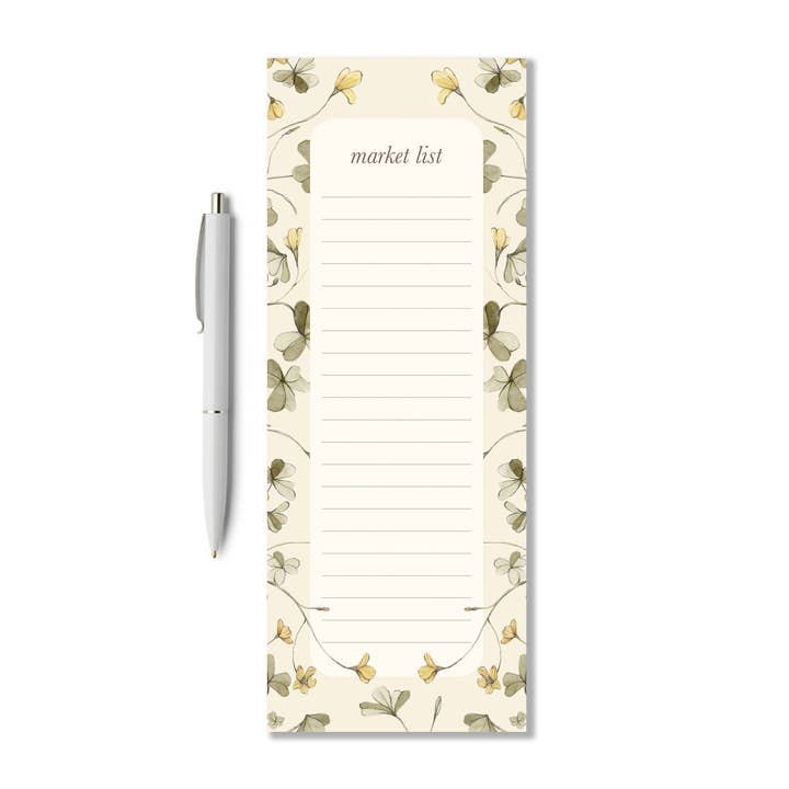 Bloc-notes de liste de marché en aquarelle d'oxalis jaune pour la vente par Corrissa Flesher Art & Designs