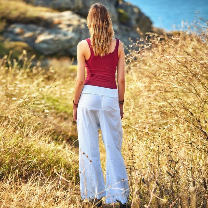 Los Banditos - Wholesale Pants – Women's - Adjustable Tie Waist White Fisherman Pants3