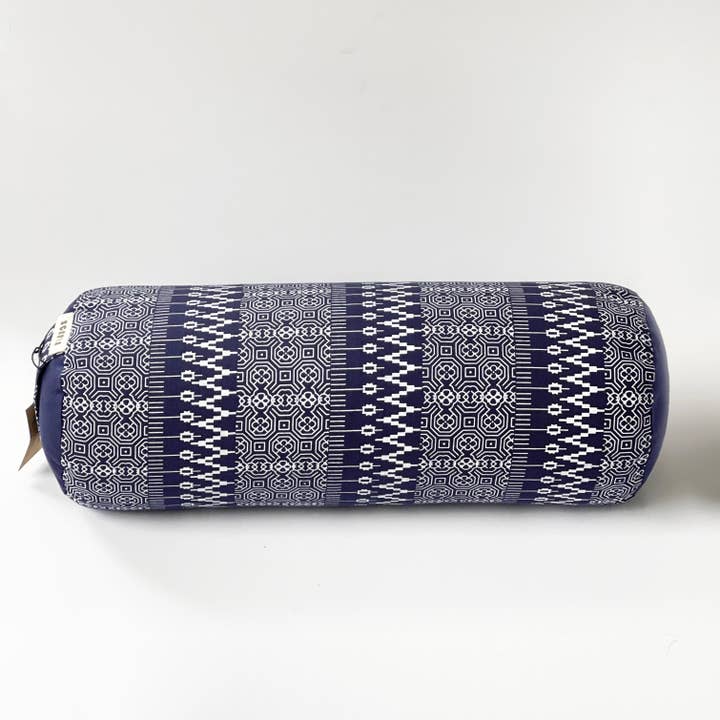 Naturlig & ekologisk Yoga Bolster i Navy Print av Scoria för wholesale av Scoria World Inc.