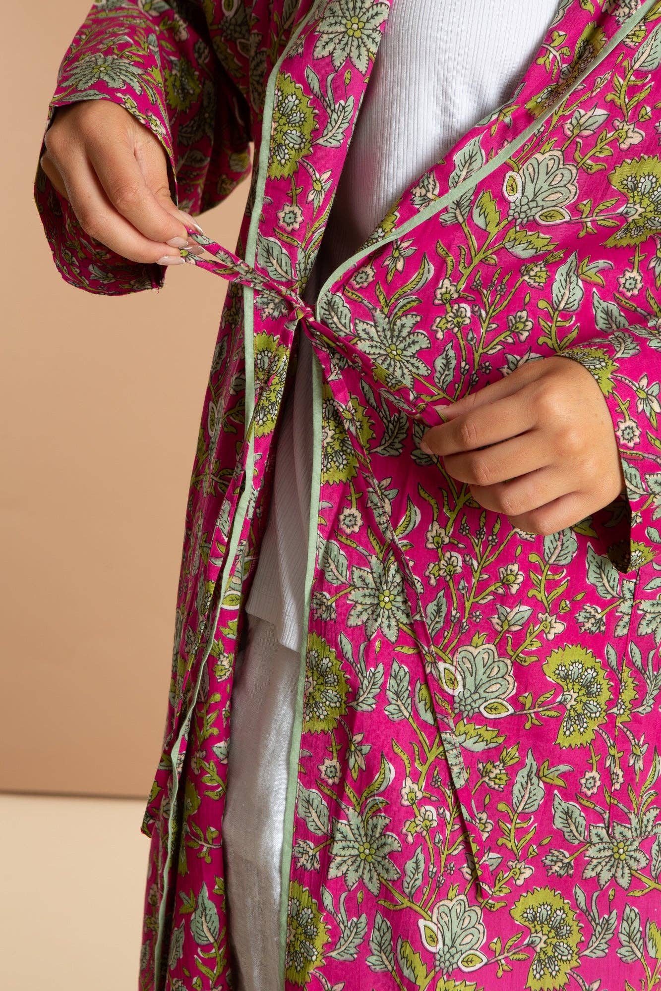 inara - Venta al por mayor Bata - Mujer - Bata de algodón con estampado floral para mujer - Fucsia Freesia1