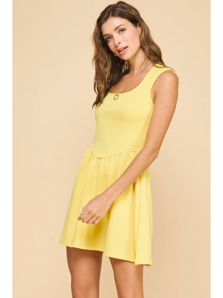 ISD1393 Hamilton Princess Short Dress Yellow for wholesale on Faire