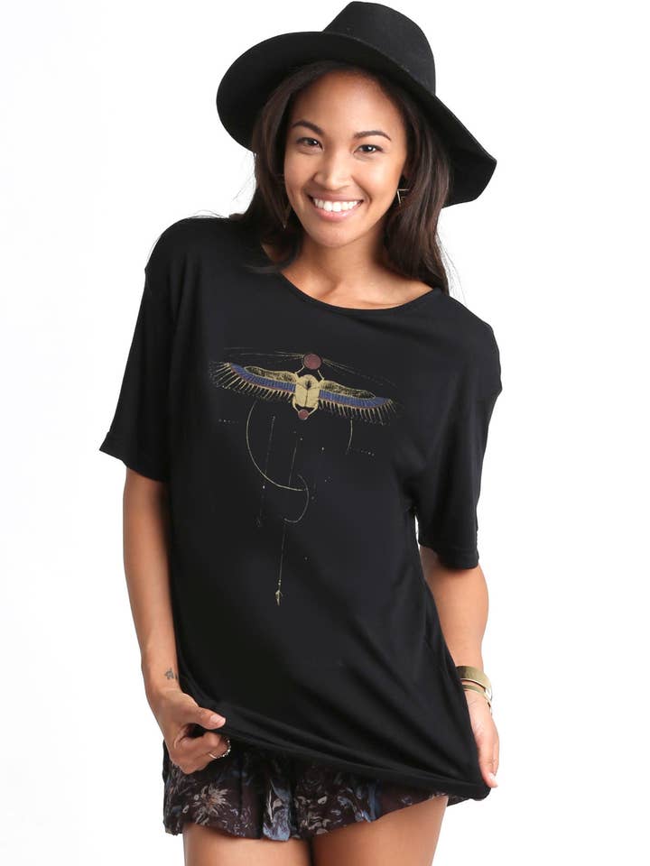 NEOCLASSICS - Wholesale Screen Printed T-Shirt - Women's - Scarab Scoop T2