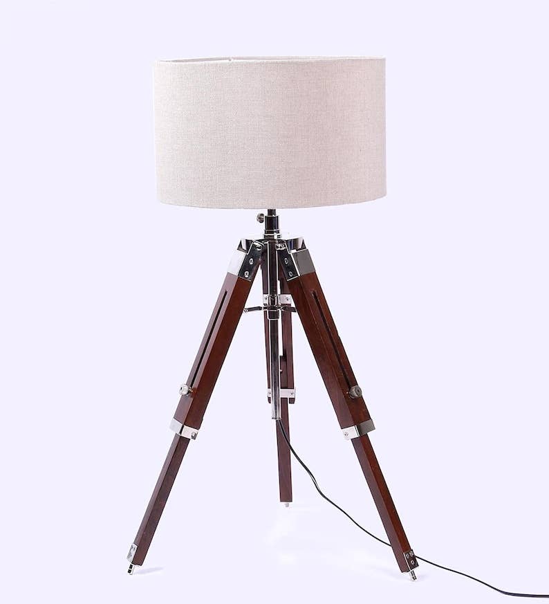 DDecorStore - Vente Lampes d'appoint/de bureau - Support de lampe de table en bois, trépied nautique chromé2