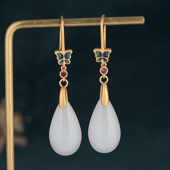 Bright MacMing – Brincos de argola por atacado – Borboleta de esmalte em uma gota de brincos de jade branco0