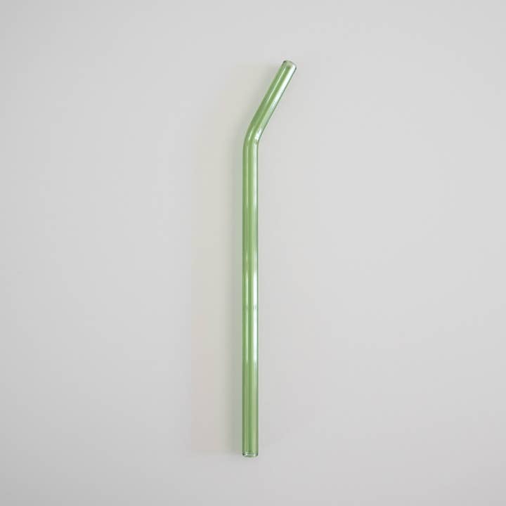 Paille en verre courbé vert pour la vente par Bona Fide Bookworm