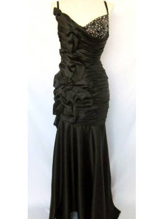 Chicas - Wholesale Dress – Women's - Long satin dress with flowers. C5306
