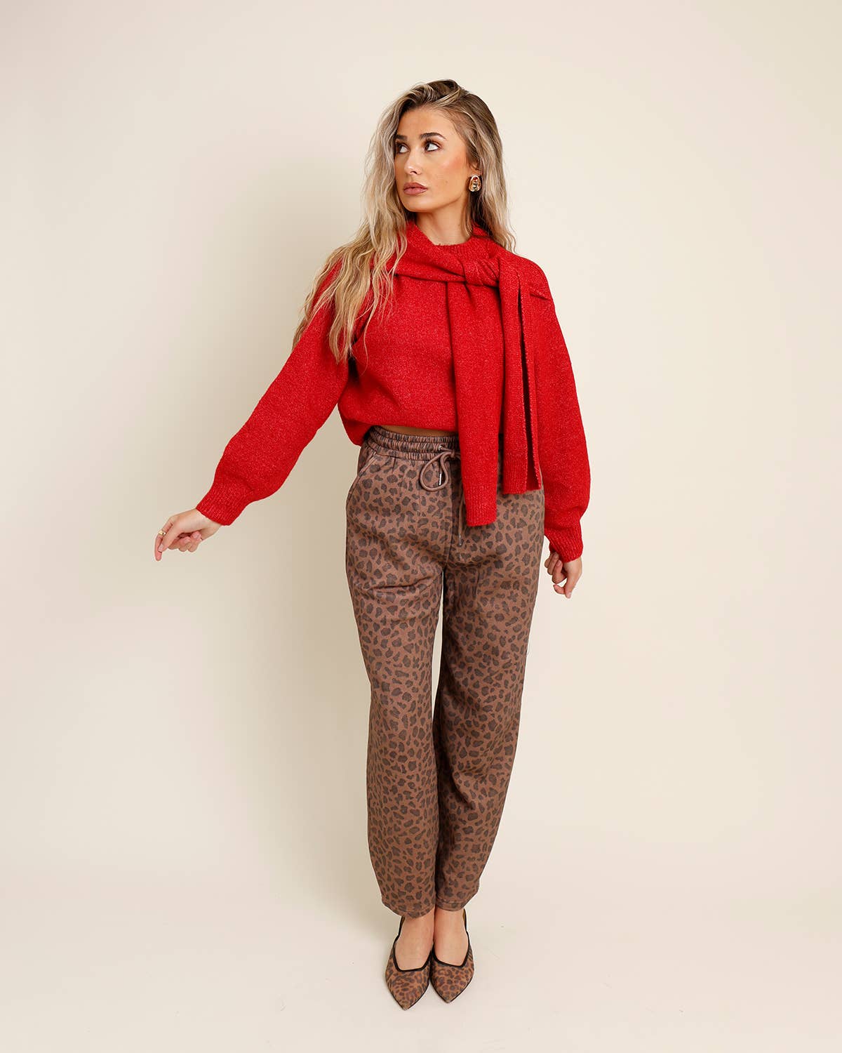 The Hip Eagle - Wholesale Lounge Sweatpants/Joggers - Women's - HIP LEANING INTO LEOPARD BARREL JOGGER4