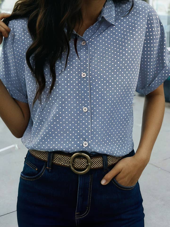 Chemise à manches courtes à revers imprimé à pois (S-XL) pour la vente par 66DISCO