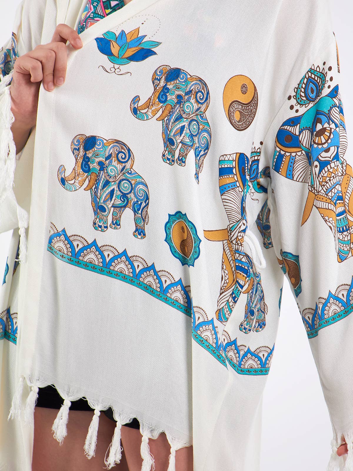 Yaz Concepts - Wholesale Beach Towel - Elephant and Yin Yang Hooded Pareo Wrap Short Turkish Robe3