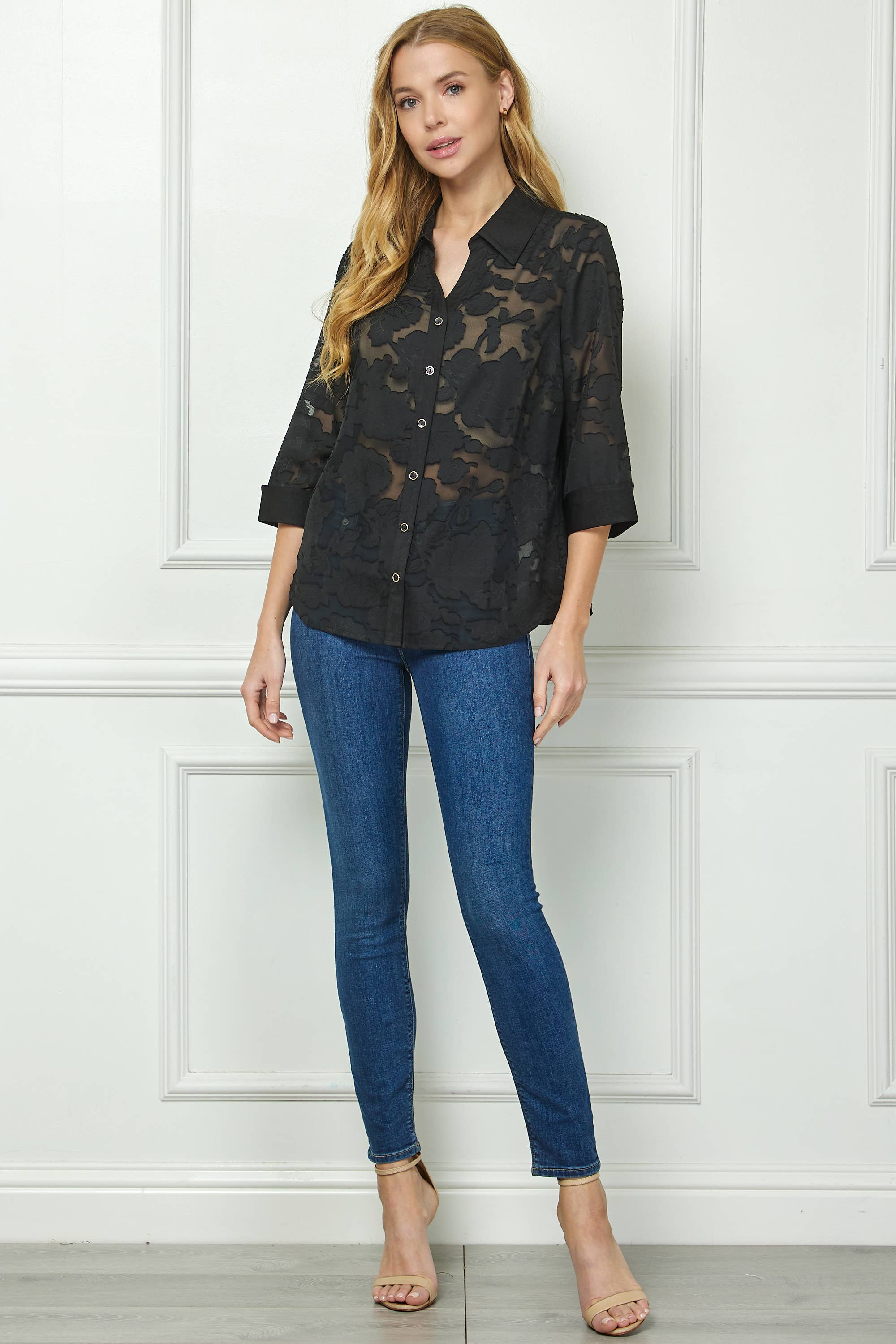 Winslow Collection - Vente Chemise à col boutonné – femme - CHEMISE À MANCHES LONGUES TEXTURÉE FLORALE TRANSPARENTE G2214B1C9413