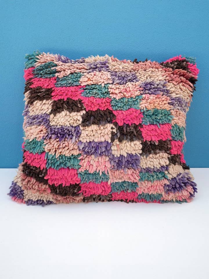 Handgemaakte Marokkaanse wollen kussen - 3 - 58 x 35 cm voor wholesale door Äventyr