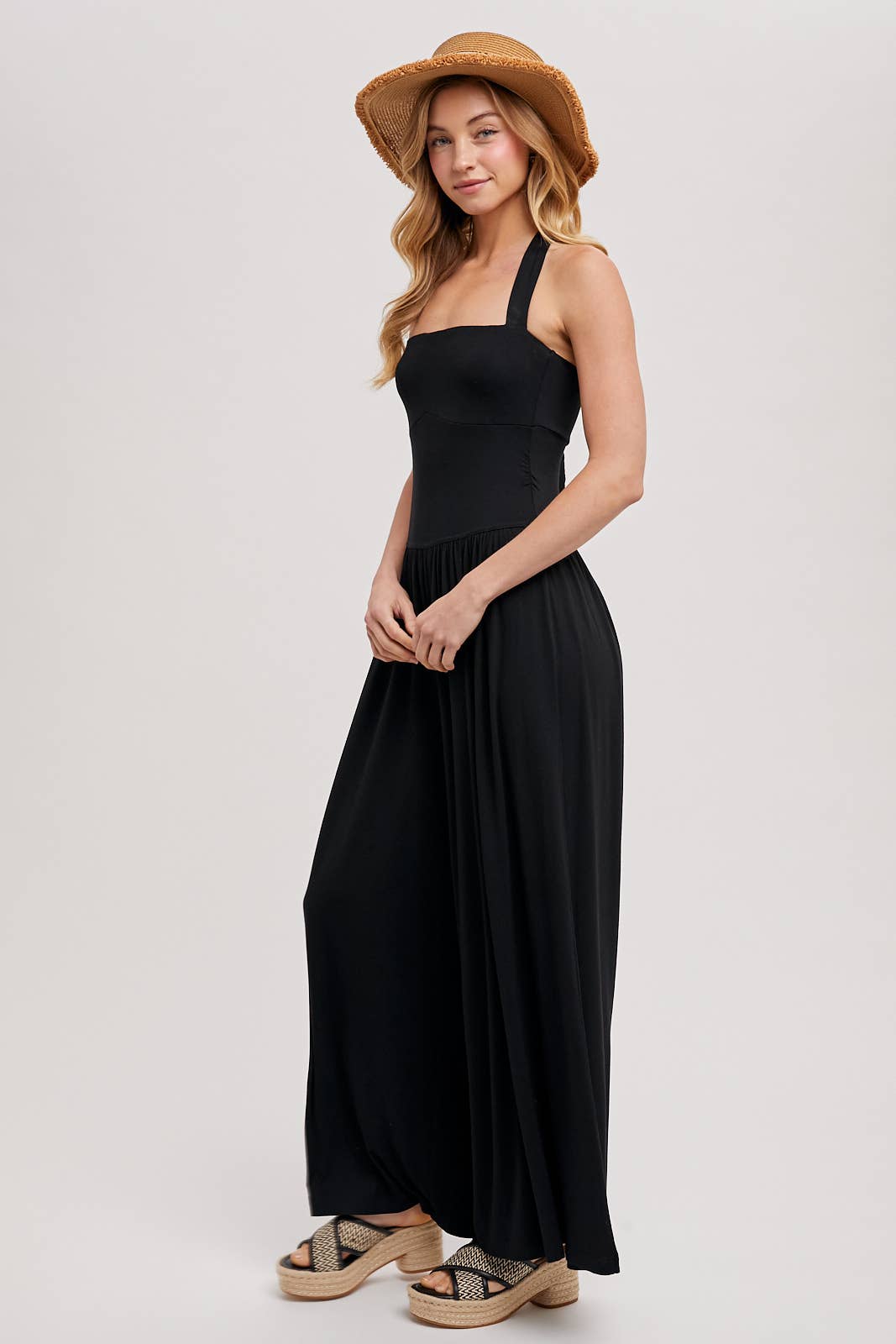 Bluivy – wholesale Jumpsuit – Women's – HALTER TIE-BACK CLOSURE SQUARE NECK WIDE LEG JUMPSUIT5