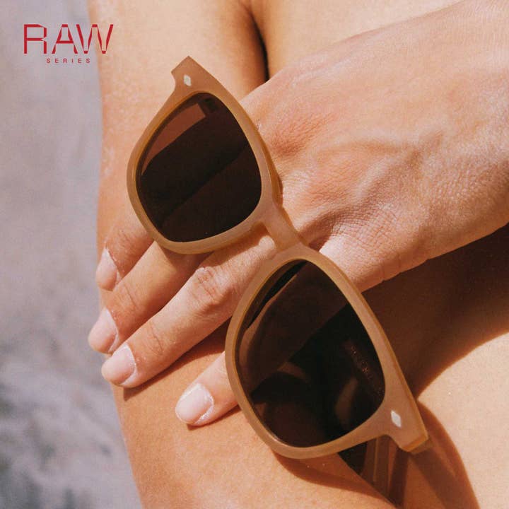 FORA - Wholesale Sunglasses - Unisex - Unisex Square Sunglasses | RAW Maker | Unpolished Acetate3