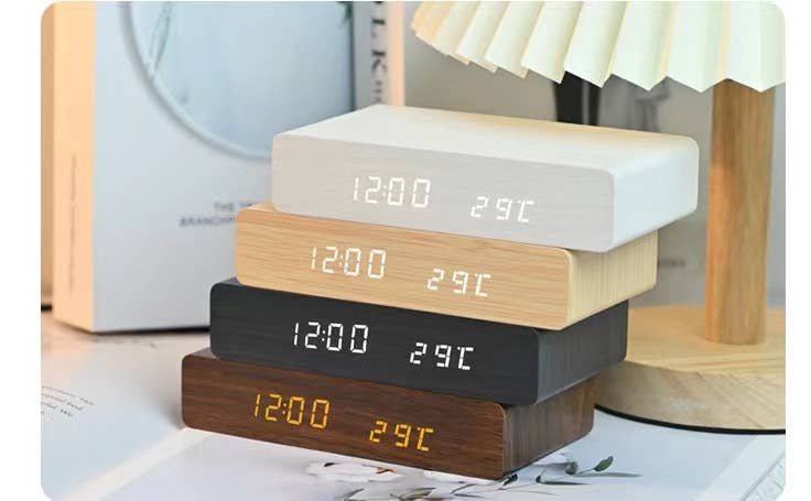 Dan Adora – wholesale Alarm clock – Digital Alarm Clock with Wireless Charging - Black7